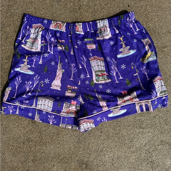 Beauty Sleep Social, NYC Cityscape, Pajama Set, Size Large (Juniors) - Picture 5 of 7